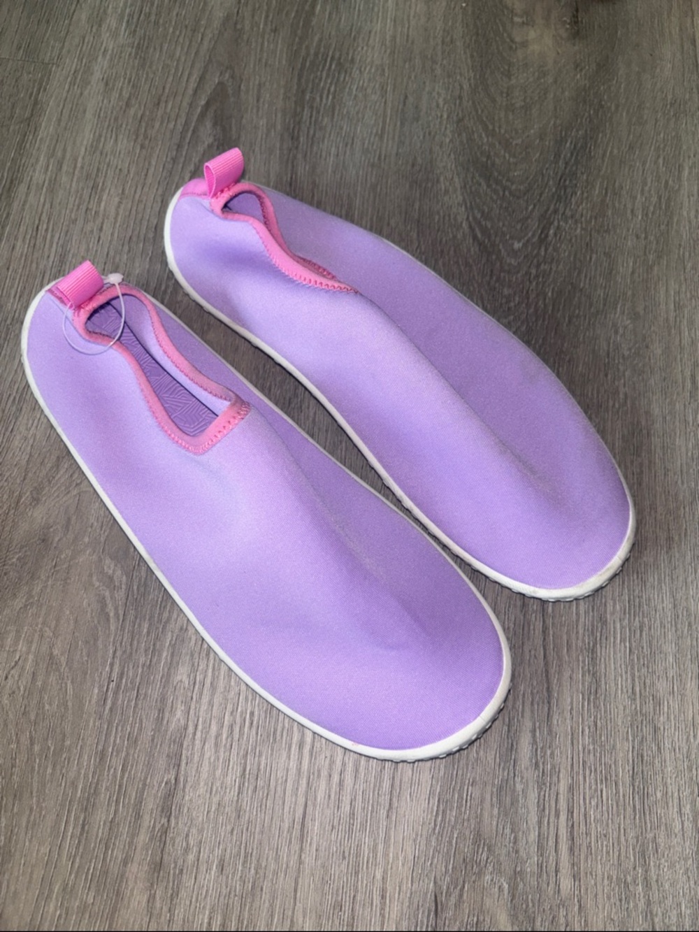 Cat & Jack Purple and Pink Kids Water Shoes size Large 4/5